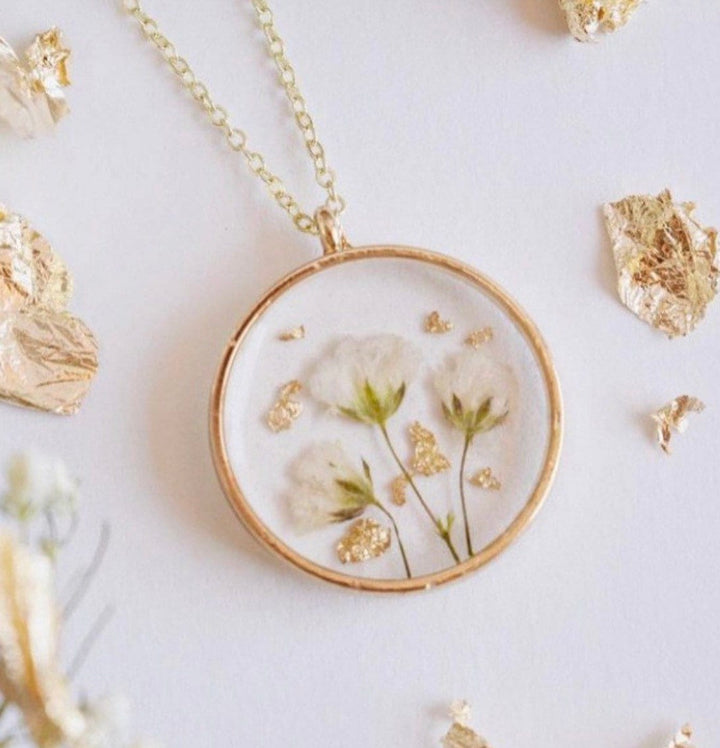 Custom Pressed Flower Resin Necklace: Personalized Keepsake Jewelry