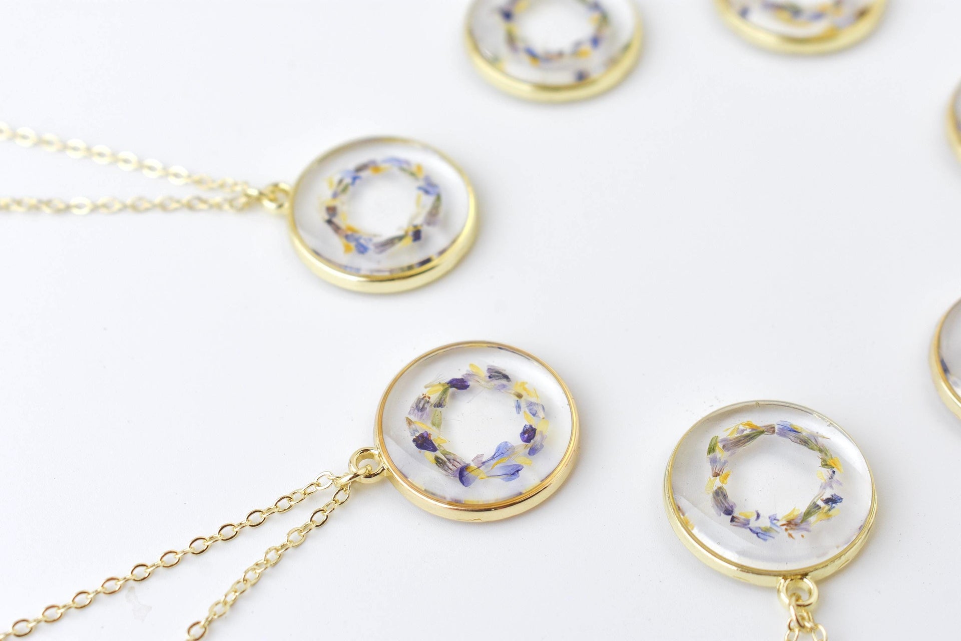 Custom Flower Necklace – Resin Jewelry with Wedding or Memorial Flowers – Handmade Keepsake Pendant Gift