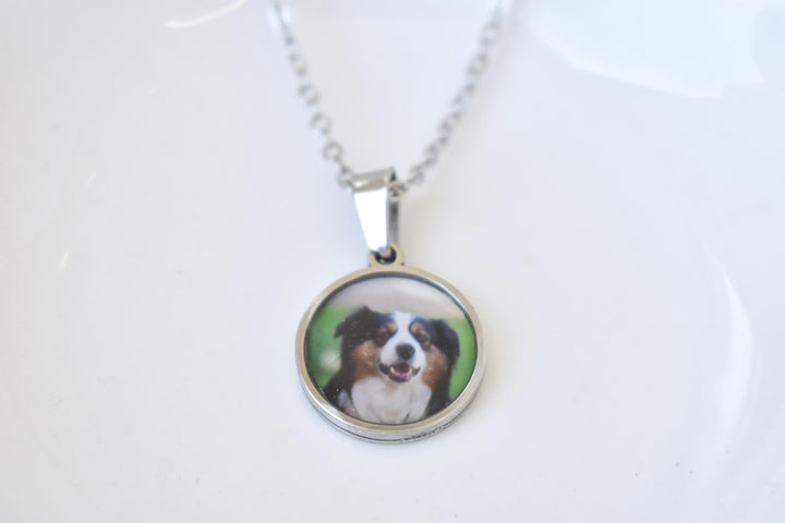 Custom Dog Photo Necklace – Personalized Gift Pet Portrait Jewelry – Keepsake for Dog Lovers
