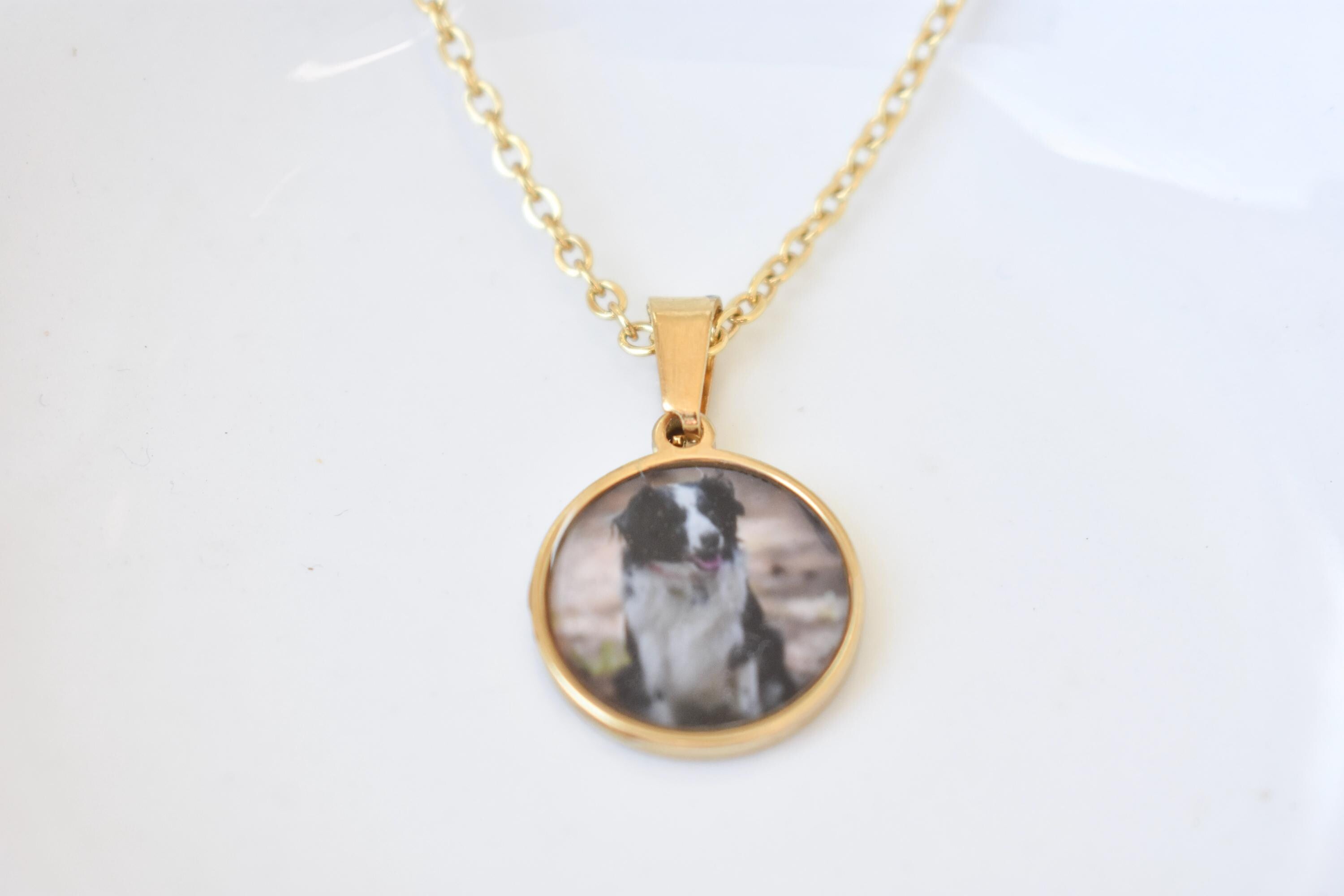 Custom Dog Photo Necklace – Personalized Gift Pet Portrait Jewelry – Keepsake for Dog Lovers