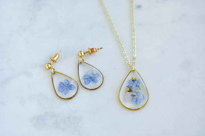 Custom Wedding Jewelry Set, Handmade Resin Necklace and Earrings with Pressed Flower Bridal Bouquet