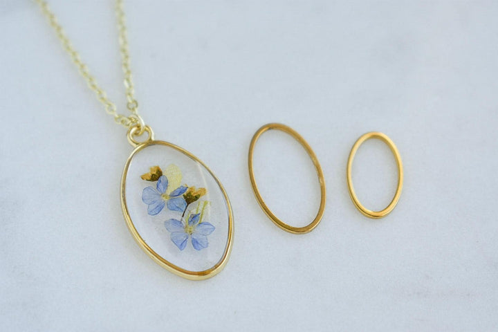 Custom Wedding Jewelry Set, Handmade Resin Necklace and Earrings with Pressed Flower Bridal Bouquet