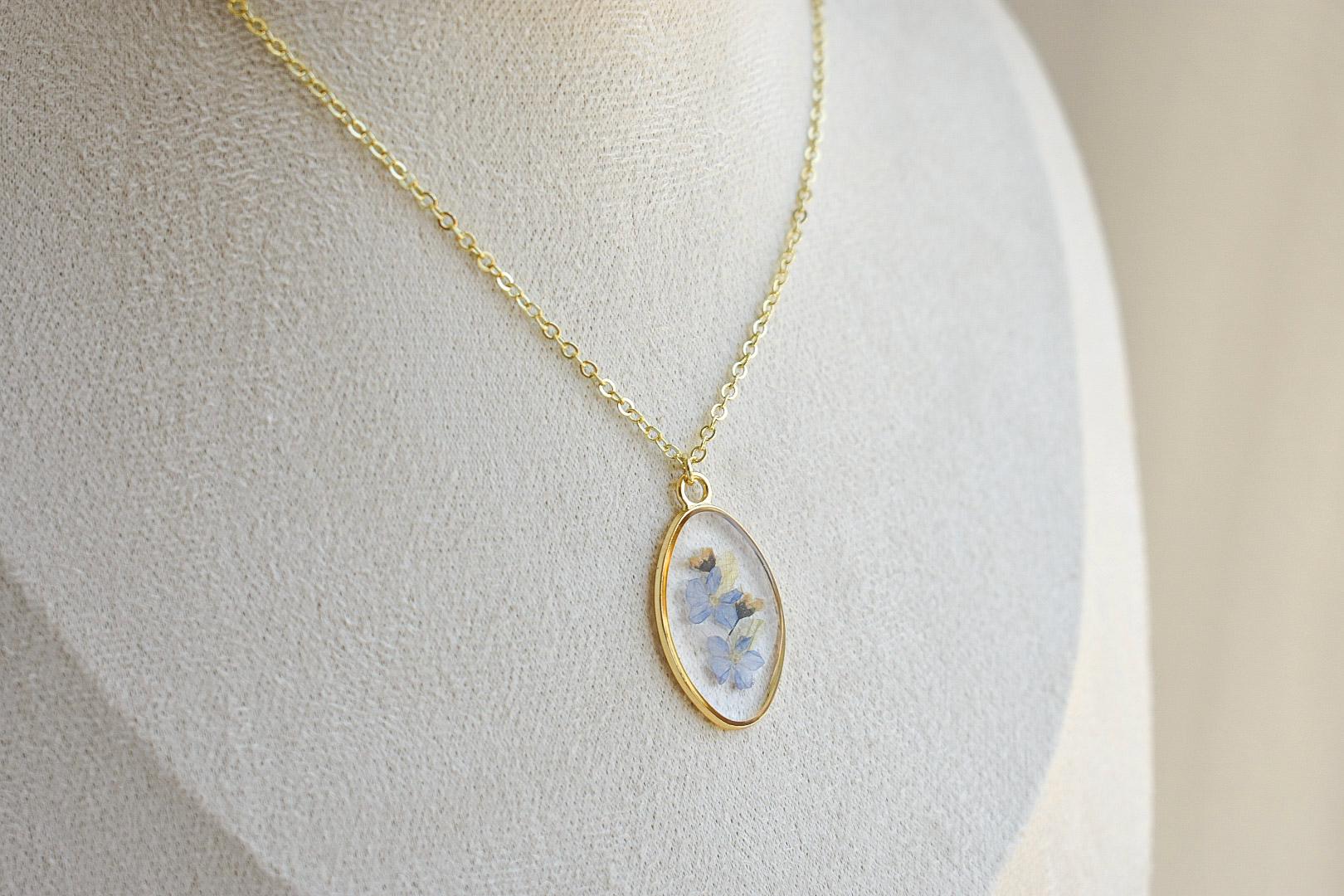 Custom Wedding Jewelry Set, Handmade Resin Necklace and Earrings with Pressed Flower Bridal Bouquet