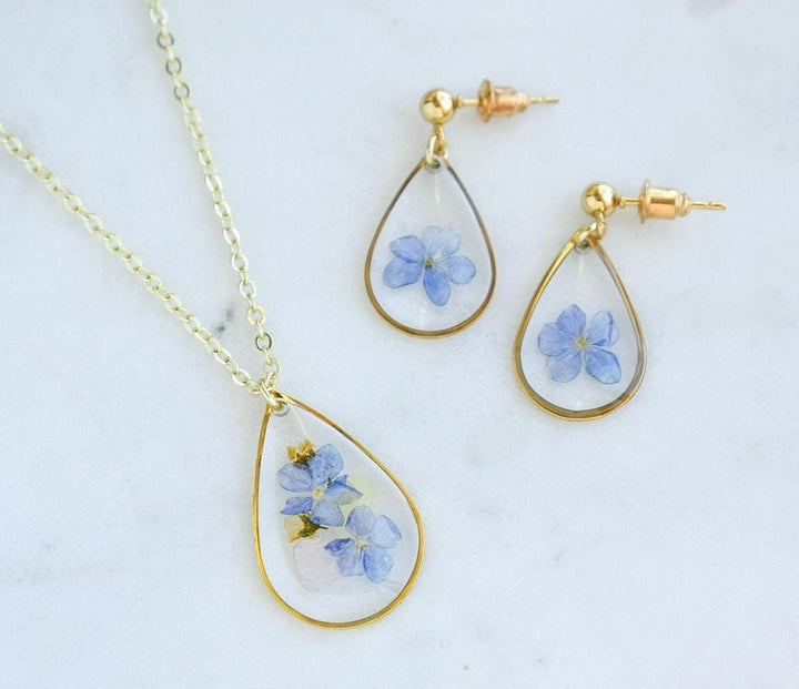 Custom Wedding Jewelry Set, Handmade Resin Necklace and Earrings with Pressed Flower Bridal Bouquet