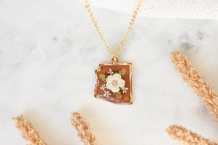 Arizona Sedona Sands Flower Necklace: Handmade Resin Jewelry, State Gift